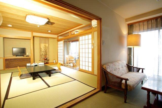 Sendai Hotel Satsumasendai Екстер'єр фото